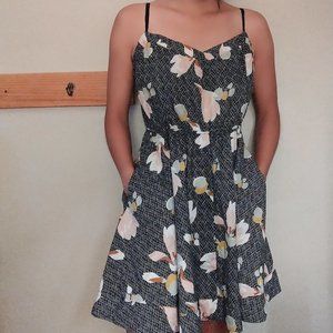 Kimchi Blue Nora Linen Blend Floral Sundress, Small